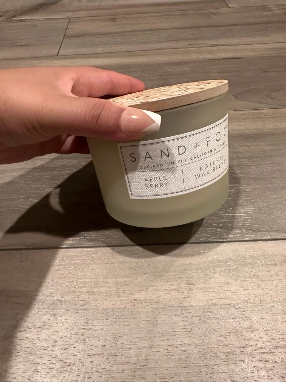 Apple 🍎 Berry Scented Two-Wick Candle - Cream sand + fog 🌫️